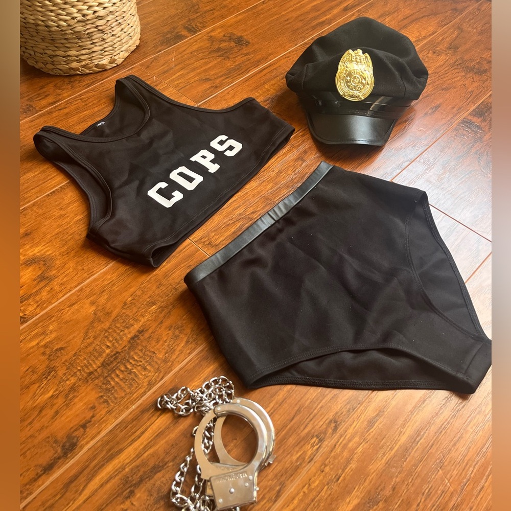 ✨Sexy Cop Costume✨